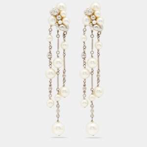 مملوكة مسبقًا Chanel Silver Tone Cluster Faux Pearl Dangle Clip On Earrings