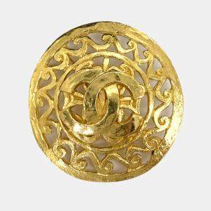 Chanel Yellow Gold Tone Metal CC Round Brooch