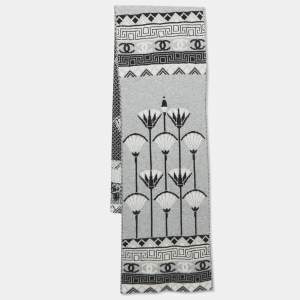 Pre Owned Chanel Monochrome Logo Cashmere Lurex Knit Muffler