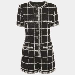 Pre Owned جمبسوت شانيل تويد لوريكس أسود بتفاصيل أزرار مقاس متوسط - ميديم