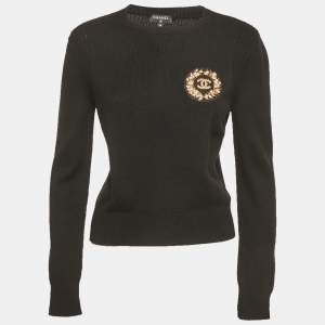 مملوك�ة مسبقًا Chanel Black CC Embellished Cashmere Knit Sweater M