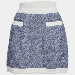 مملوكة مسبقًا Chanel Blue Textured Knit CC Applique Mini Skirt M