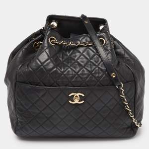Pre Owned Chanel Black Quilted Leather CC Lock Drawstring Bucket Bag