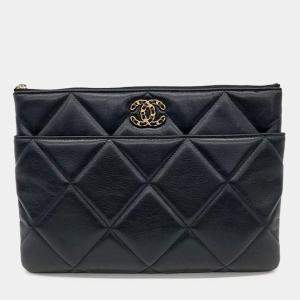 Pre Owned Chanel 19 New Medium Clutch