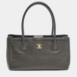 Pre Owned Chanel Black Leather Small Cerf Shopper Tote