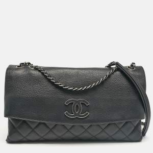 Chanel Black Quilted Leather CC Foldable Shoulder Bag