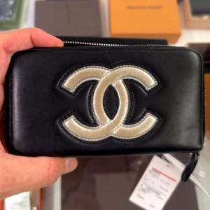 Chanel CC Chanel Compact Wallet