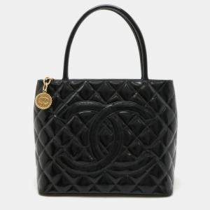 Chanel Black Enamel Patent Leather Matelasse Coco Mark Reprint Tote Bag