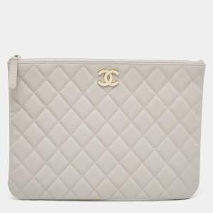Pre Owned Chanel Grey Quilted Cavair Leather CC Zip Pouch