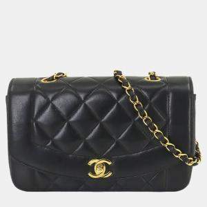 Chanel Black Leather Diana Matelasse 22 Chain Shoulder Bag