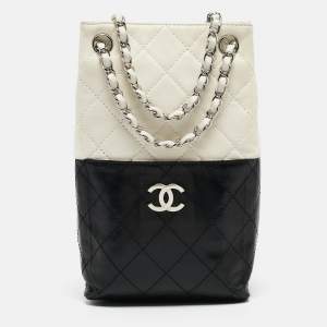 Pre Owned Chanel White/Black Quilted Leather Drawstring Shoulder Bag