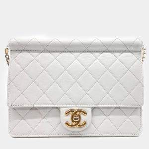 Chanel White Leather Pearl Chain Shoulder Bag