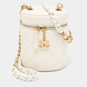 Pre Owned Chanel White Quilted Lambskin Leather Vanity Case Crossbody Bag
