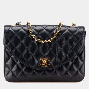 Pre Owned Chanel Black CC Quilted Lambskin Flap Bag