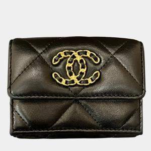Chanel Black Lambskin Leather Tri-Fold 19 Small Flap Wallet