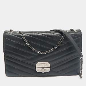 Pre Owned Chanel Black Chevron Quilted Leather Gabrielle Flap Bag