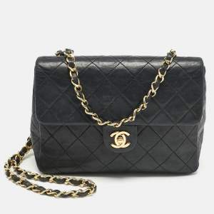 Chanel Black Quilted Lambskin Leather Vintage Classic Flap Bag