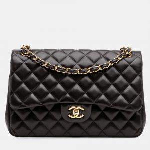 Pre Owned Chanel Black Jumbo Classic Lambskin Double Flap