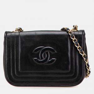Pre Owned Chanel Black CC Stitched Lambskin Flap