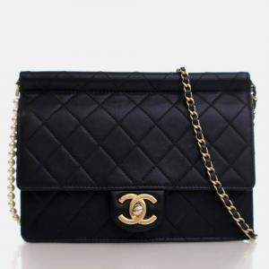 Chanel Chic Pearls Medium Black Lambskin Flap Bag