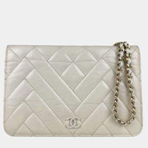 Chanel Chain Wallet Leather White