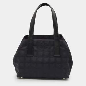 Pre Owned Chanel Black Nylon Travel Ligne Satchel