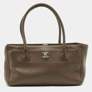 Pre Owned Chanel Brown Leather Small Cerf Shopper Tote