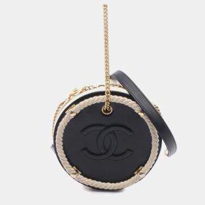 Chanel Black Crumpled Calfskin En Vogue Round Bag