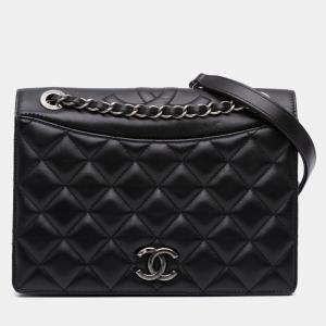 Pre Owned Chanel Black Medium Quilted Lambskin Ballerine Flap