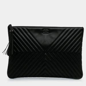 Pre Owned Chanel Diagonal Chevron Large Black Calfskin Tassel O Case Clutch