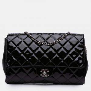 Pre Owned Chanel Black CC Quilted Patent Clutch With Chain