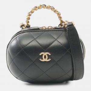 Pre Owned Chanel Black Quilted Lambskin CC Bubble Vanity Case With Chain