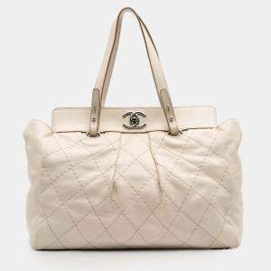 Pre Owned Chanel Beige Large Quilted Aged Calfskin On The Road Tote