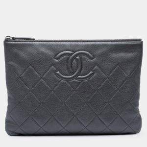 Pre Owned Chanel Black Medium CC Quilted Caviar O Case Clutch