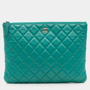 Pre Owned Chanel Green Medium Quilted Lambskin O Case Clutch
