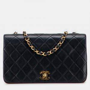 Pre Owned Chanel Black CC Quilted Lambskin Full Single Flap