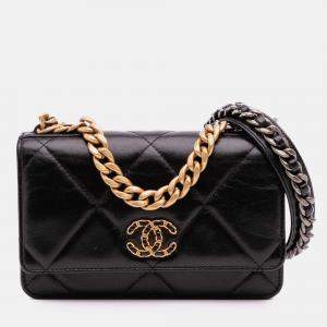 Pre Owned Chanel Black Quilted Lambskin 19 Wallet on Chain