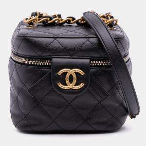 Chanel Black Small CC Quilted Calfskin Vanity Case with Chain