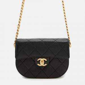 Pre Owned Chanel Matelasse Chain Shoulder Bag Black Lambskin