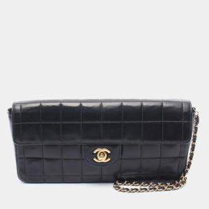 Pre Owned Chanel Chocobar Black Lambskin Leather Shoulder Bag