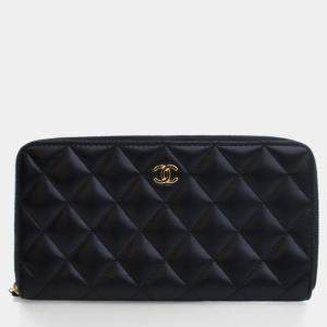 Pre Owned Chanel Black Lambskin CC Zip Wallet