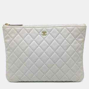Pre Owned Chanel White Leather Caviar Clutch New Medium