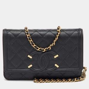 مملوكة مسبقًا محفظة شانيه سلاسل بحزام سي سي جلد أكافيار مبطن أسود