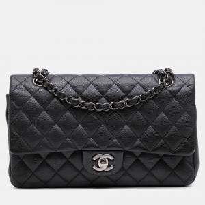 Pre Owned Chanel Black Medium Classic Caviar Double Flap