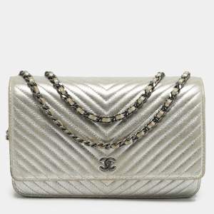 Pre Owned Chanel Silver Chevron Leather CC WOC Bag
