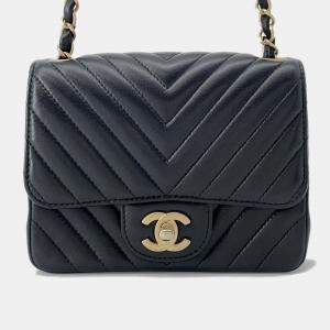 Pre Owned Chanel Chevron Mini Chain shoulder Bag Black Lambskin Size 18