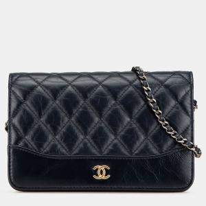 Pre Owned Chanel Black Quilted Aged Calfskin Gabrielle Wallet On Chain