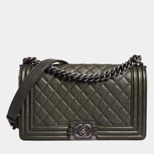Pre Owned Chanel Boy Green Leather Shoulder Bag