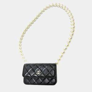 Pre Owned Chanel Maxi Pearls Black Quilted Calfskin Clutch With Chain