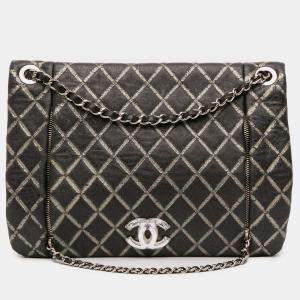 Pre Owned Chanel Black Quilted Metallic Distressed Lambskin CC Crystal Flap